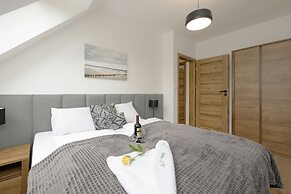 Zielona 11 Apartments by Renters