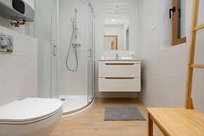 Zielona 11 Apartments by Renters