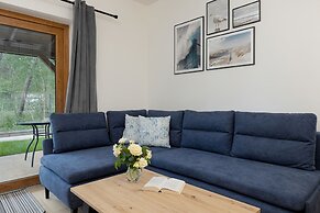 Zielona 11 Apartments by Renters