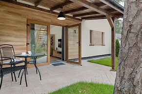 Zielona 11 Apartments by Renters