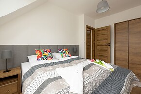 Zielona 11 Apartments by Renters