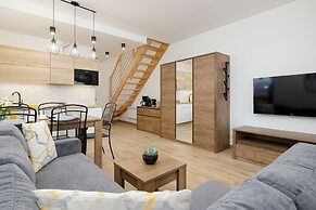 Zielona 11 Apartments by Renters