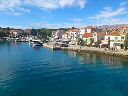 A2 - Modern apt With Balcony, sea View & Parking