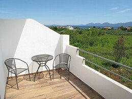 A2 - Modern apt With Balcony, sea View & Parking