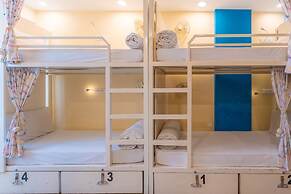 Moustache Rishikesh Luxuria - Hostel