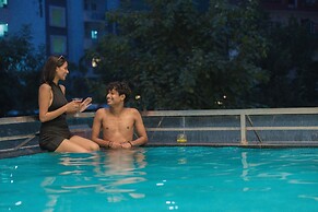 Moustache Rishikesh Luxuria - Hostel