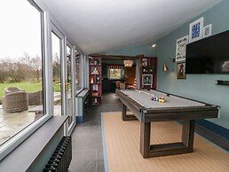 Grove House