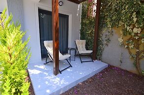 Mykonut Boutique Suites