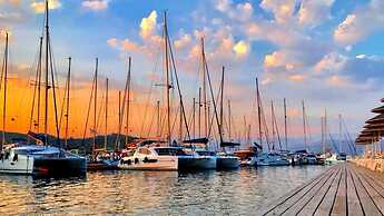 Mykonut Boutique Suites