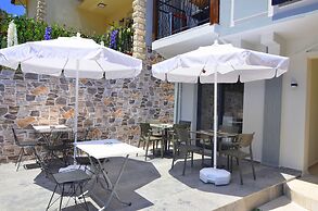 Mykonut Boutique Suites