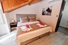 Mykonut Boutique Suites