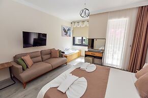 Mykonut Boutique Suites