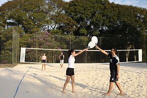 Almenat Embu das Artes, Tapestry Collection by Hilton