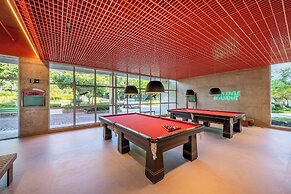 Almenat Embu das Artes, Tapestry Collection by Hilton