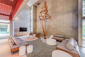 Almenat Embu das Artes, Tapestry Collection by Hilton