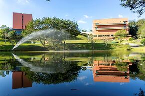 Almenat Embu das Artes, Tapestry Collection by Hilton