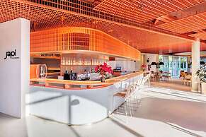 Almenat Embu das Artes, Tapestry Collection by Hilton