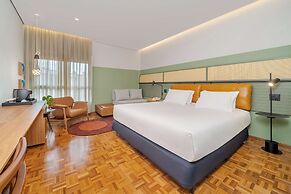 Almenat Embu das Artes, Tapestry Collection by Hilton