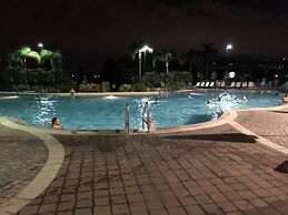 Fountain View. New! 3 Bedroom Condo by RedAwning