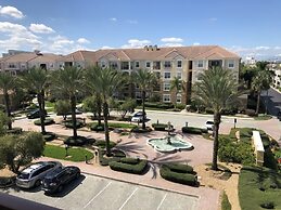 Fountain View. New! 3 Bedroom Condo by RedAwning
