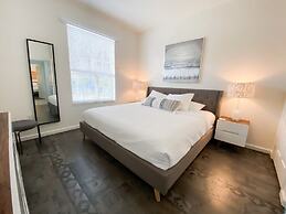 Fountain View. New! 3 Bedroom Condo by RedAwning