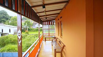 Villa Lisandsa by Ruang Nyaman