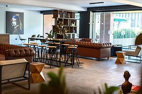 Fulton Business Luxury Hotel