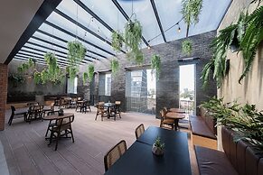 Fulton Business Luxury Hotel