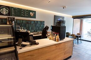 Fulton Business Luxury Hotel