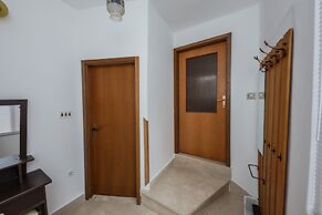 A1 - apt w. the sea View, two Terraces and Garden