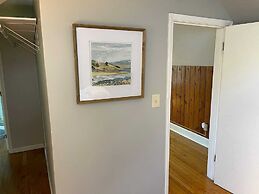 Quaint, Comfy, Close & Convenient