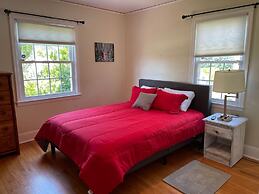 Quaint, Comfy, Close & Convenient