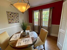 Quaint, Comfy, Close & Convenient