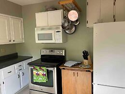 Quaint, Comfy, Close & Convenient