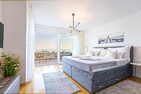 Penthouse Apartment Perla with Jacuzzi