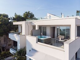 Penthouse Apartment Perla with Jacuzzi
