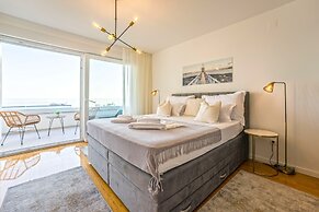 Penthouse Apartment Perla with Jacuzzi