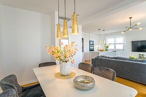Penthouse Apartment Perla with Jacuzzi