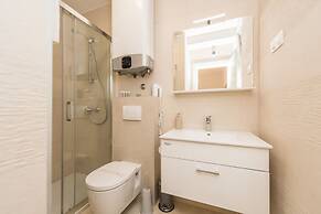 Penthouse Apartment Perla with Jacuzzi