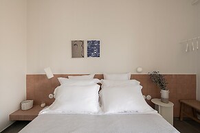 Lofos Casteli Sunlight