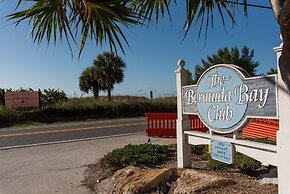 1417 Bermuda Bay Club 3 Bedroom Townhouse by RedAwning