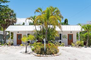 Sandpail 203 71st St West 2 Bedroom Villa by RedAwning