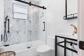 Sandbox 203 71st St East 2 Bedroom Villa by RedAwning