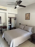 Hotel Gladys