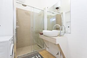 Large 150 m2 apt With Pool and 500 m2 Garden