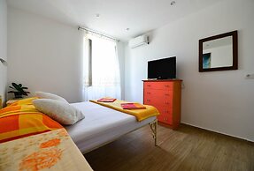 A1 - apt in the Very Heart of Split With sea View