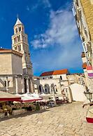 A1 - apt in the Very Heart of Split With sea View