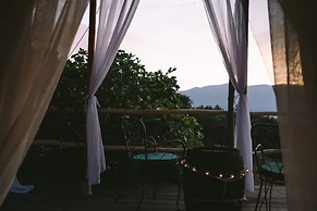 Lovely Cottage With sea Views in Selca, Croatia