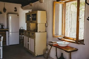 Lovely Cottage With sea Views in Selca, Croatia