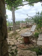 Lovely Cottage With sea Views in Selca, Croatia